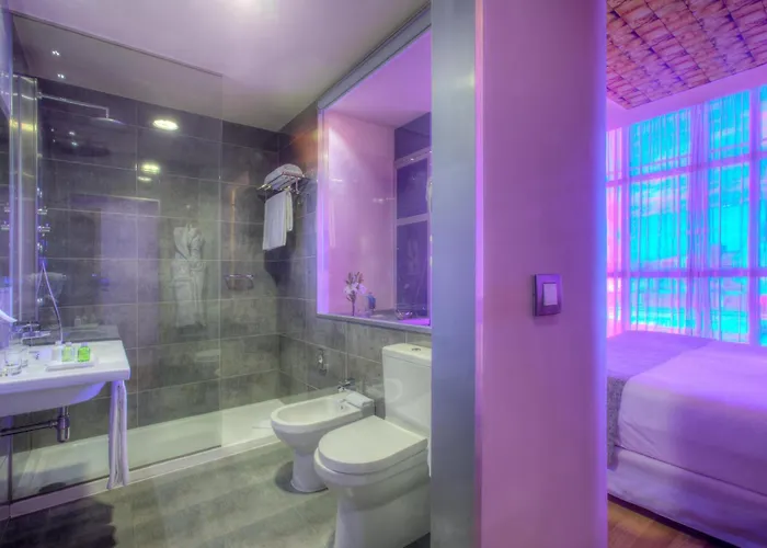 Hotell Nh 4*