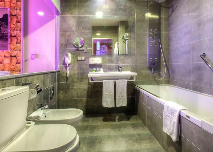 Hotell Nh 4*